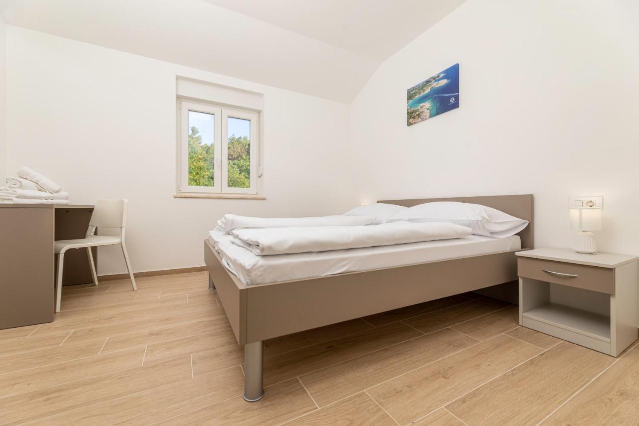 Apartments Sucic 2 Соліне Екстер'єр фото