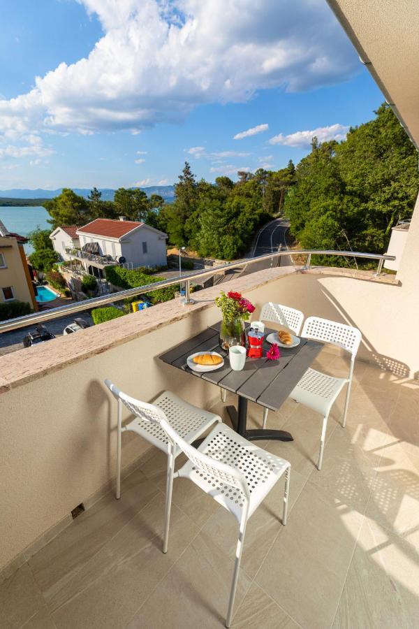 Apartments Sucic 2 Соліне Екстер'єр фото